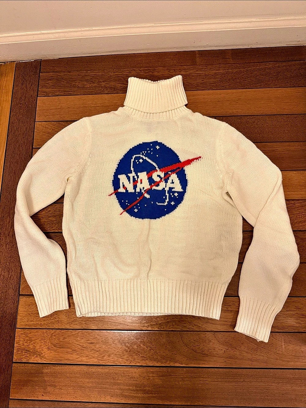 Forever 21 NASA Graphic Turtleneck Sweater White Small